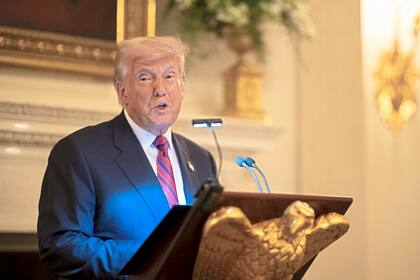 Washington: Donald Trump firma el Genius Act