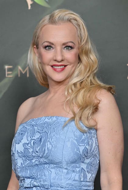Wendi McLendon-Coveyfue la encargada de recibir el premio para Reiner, el actor y director que fue asesinado junto a su esposa en diciembre pasado