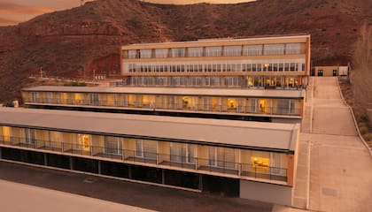 Wenelen Suites, en Añelo.