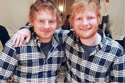 Wes Byrne junto a Ed Sheeran