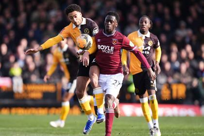 West Ham sobrevive a un susto ante el Burton de 3ra división en la Copa FA