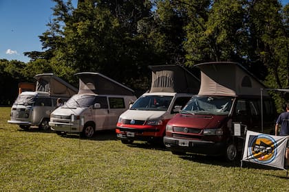 Westfalia es una versión de la Kombi adaptada para actividades recreativas y camping, con características específicas para hacer más cómoda la vida en la ruta.