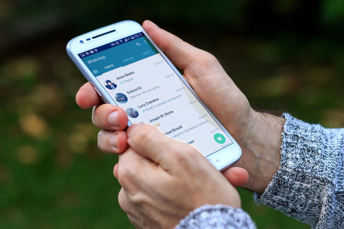 WhatsApp ahora permitirá facilitar el proceso de carga de un nuevo contacto mediante el uso de códigos QR, una modalidad que ya está disponible en las versiones beta del chat para iOS y Android