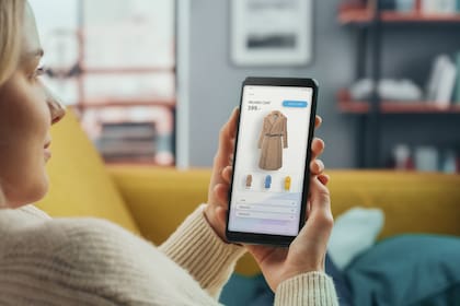 Whatsapp Business lanzó una nueva versión: cómo funciona el agente de IA que ahora te responderá siempre y que promete aumentar las ventas