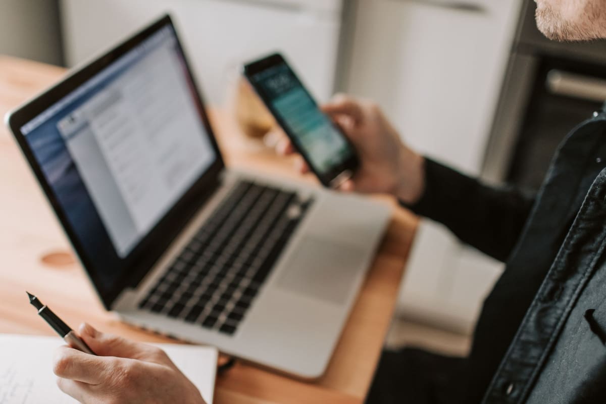 WhatsApp permite buscar el primer mensaje enviado en un chat