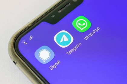WhatsApp y Telegram reúnen a más de 180 millones de usuarios en Rusia, pero su futuro en el país es incierto