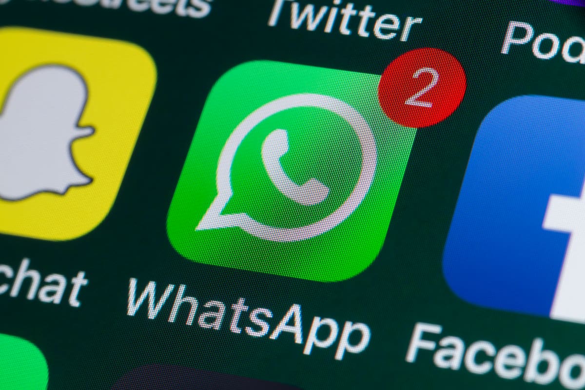 WhatsApp ya deja fijar hasta tres mensajes en un chat