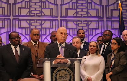 Whitmire, alcalde de Houston, sostuvo que la mejor alternativa para gobernar una ciudad con la administración Trump es con un perfil bajo