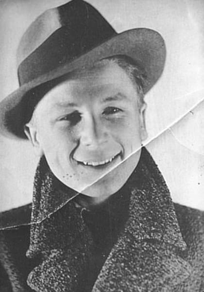Wilhelm Brasse en 1938, antes de ser capturado por el nazismo