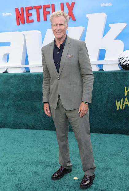 Will Ferrell asistió a la premiere de El halcón, la nueva comedia de Netflix que protagoniza y que en nuestro país estará disponible en la plataforma a partir del jueves. El actor eligió un traje gris con camisa azul marino para la presentación oficial de la película en Los Ángeles