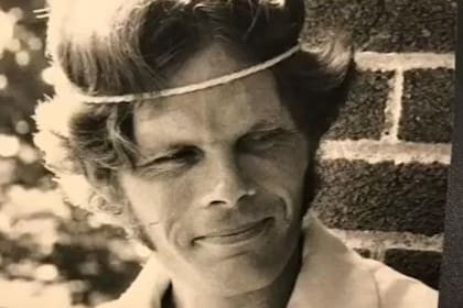 William DeRoos murió de una sobredosis de drogas en San Francisco en 1986. (Foto: YouTube / WMUR-TV)