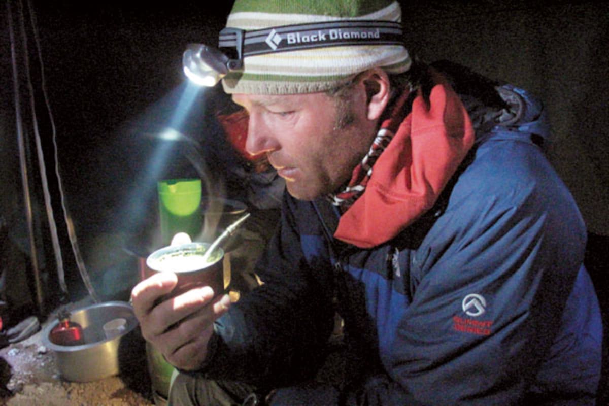 Willie se hidrata con su bebida favorita