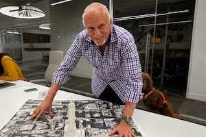 Emigró de Cuba a EE.UU. a los nueve años y hoy es el arquitecto a cargo de la biblioteca para Trump en Miami
