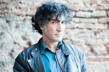 Willy Crook se presenta el sábado 23 en el teatro Monteviejo