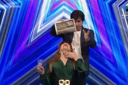 Willy Magia convirtió el agua en fernet y sorprendió a Lizy Tagliani (Foto: captura tv)