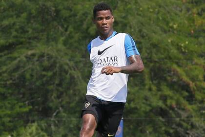 Wilmar en acción, en su última práctica en Boca