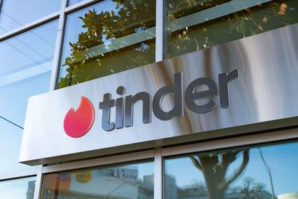 Wolfe Herd dejó Tinder en medio de un proceso legal en contra de uno de los cofundadores de la compañía por acoso sexual.
