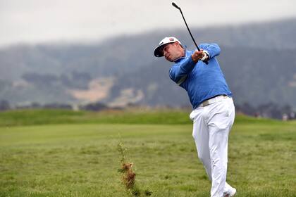 Woodland se mantuvo sereno ante la presión y es puntero del US Open por un golpe