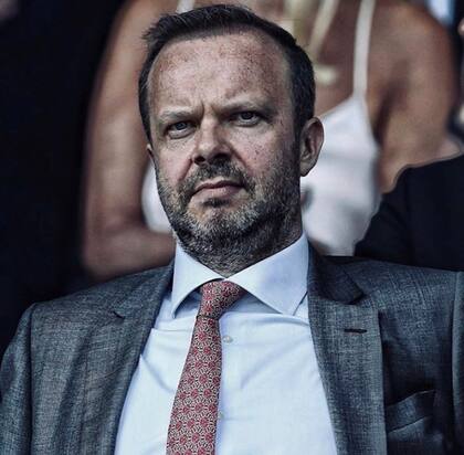Woodward es un contador y banquero inglés y tiene 49 años. Crédito: Instagram