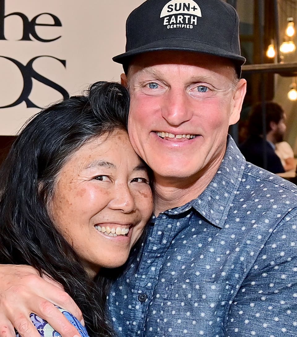 Woody Harrelson y Laura Louie, la mujer que le cambió la vida y con la que formó su familia