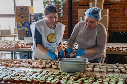 World Central Kitchen aporta lo suyo en lo alimentario (Foto: wck.org)