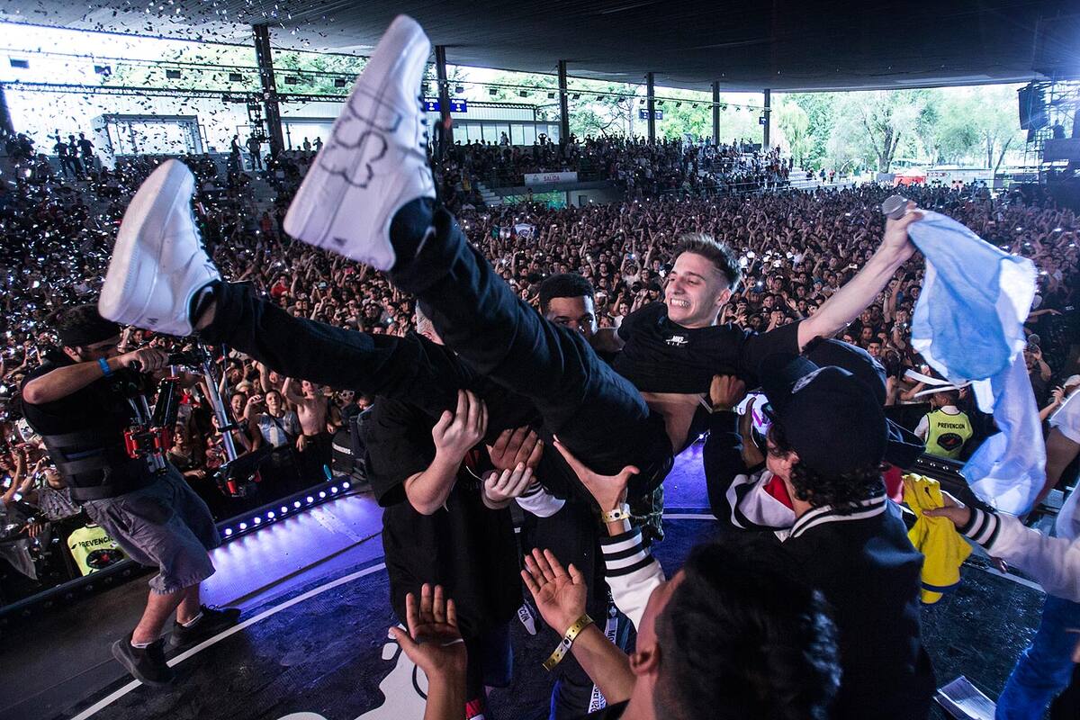 Wos festeja el título