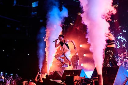 Wos se presenta en el Estadio Diego Armando Maradona de Argentinos Juniors (Foto: Gentileza Prensa)