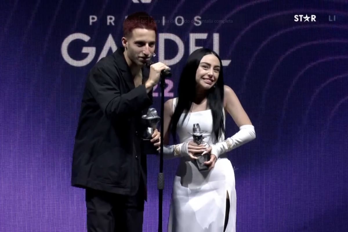 Wos y Nicky Nicole ganadores por la cancion que realizaron juntos en el disco "Oscuro Extasis"