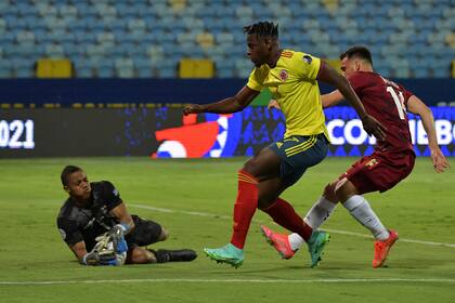 Wuilker Farinez, el arquero venezolano, fue una muralla para los colombianos, que no pudieron aprovechar las múltiples oportunidades.