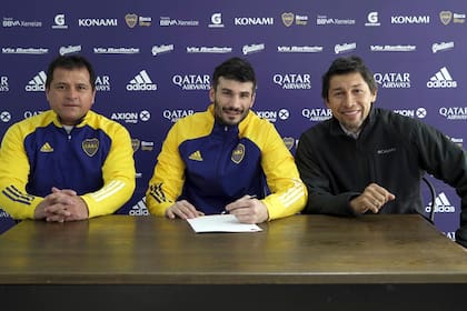 El arquero Javier García, que llega como jugador libre tras su paso por Racing, firmó su contrato hasta diciembre 2022 y regresa al club donde se formó.