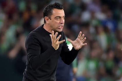 Xavi está preocupado por el estado físico de Gerard Piqué y por las distracciones extradeportivas del defensor de Barcelona