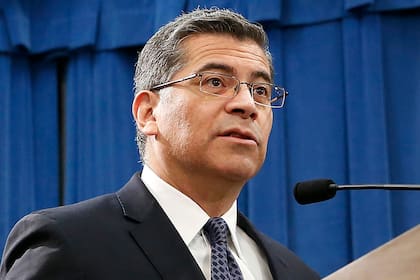 Xavier Becerra, Secretario de Salud