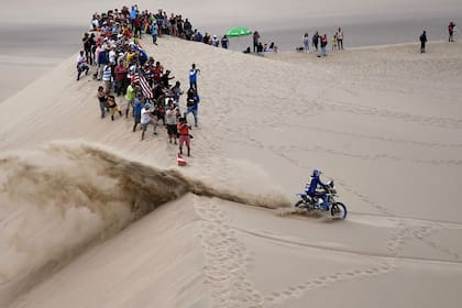 Xavier De Soultrai, de Francia, en la octava etapa del Dakar 2019 entre San Juan de Marcona y Pisco, Perú