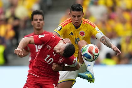 Xhaka siempre con la 10 en la espalda en los mundiales con Suiza