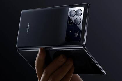 Xiaomi presentó un nuevo plegable, el MIX Fold 3, que competirá con la familia Galaxy Z Fold
