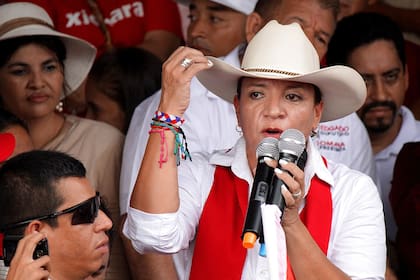 Xiomara Castro, candidata a la Presidencia de Honduras y esposa del presidente Zelaya