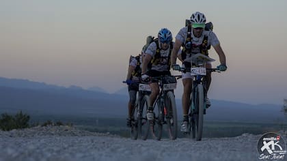 Xrace. Carreras de aventura, que combina trekking, bici y kayc