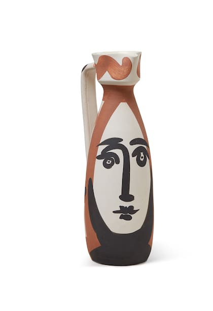 La subasta abarca también piezas realizadas en cerámica y paletas usadas por el artista para pintar
