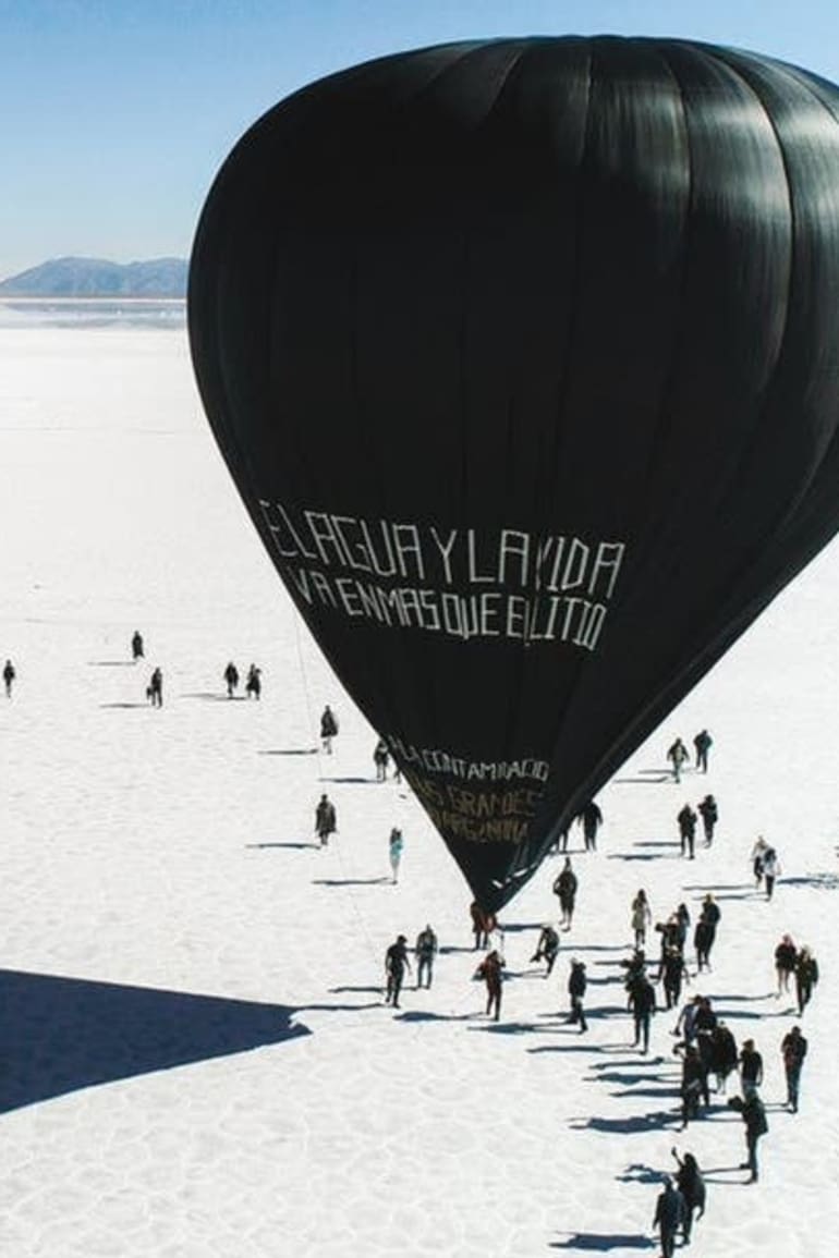 "El agua y la vida valen más que el litio", fue el mensaje aportado por los pueblos originarios al primer vuelo humano sin combustibles impulsado por Saraceno este año en Jujuy