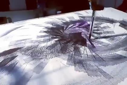 Un robot desarrollado por Alfio Demestre para crear dibujos sorprende en la tercera edición de Diderot Art.Tech