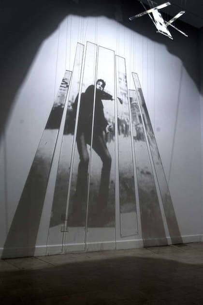 Una de sus obras exhibidas en el Hotel de Inmigrantes en 2018