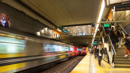 El subte aparece en varias propuestas como un medio de transporte que tiene peso propio