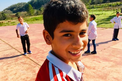 Muchos chicos del monte misionero trabajan desde 2° grado.