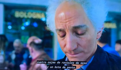 Y "Guillote" va a la fábrica de pastas de su infancia a comprar los ravioles que en realidad nunca fueron de seso