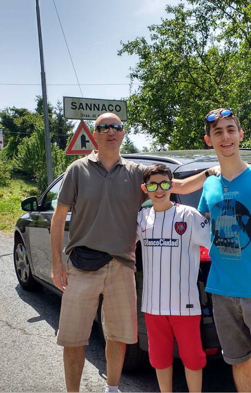 "Y mi abuelo Ernesto, sin haber conocido Italia, había reproducido en Argentina un poco de aquel paisaje pero en nuestra pampa: arboleda, camino serpenteado, campo verde, caserío, un pueblo chico cerca..."
