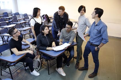 Ya alcanzan el 15% de la matrícula total; en Ciencias Económicas, el porcentaje se duplica; la eligen por su ubicación en el ranking internacional