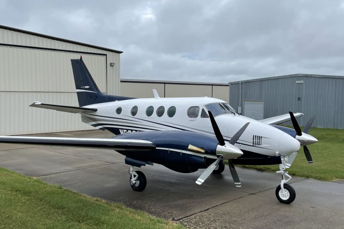 Ya no se requerirá autorización previa para volar entre destinos locales