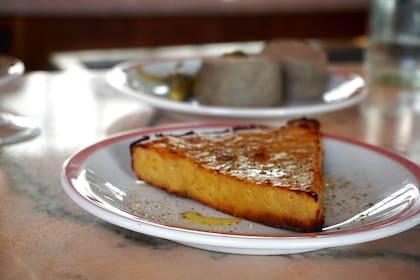 Ya no solo viven en pizzerías, y más restaurantes las ofrecen como entradas o picoteos llenos de sabor