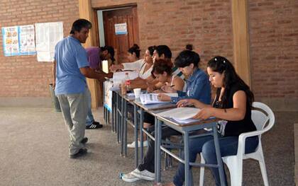 El padrón electoral contiene los datos de la mesa electoral a la que debe acudir el votante
