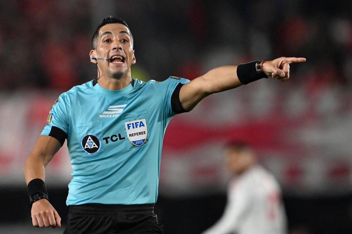 Yael Falcón Pérez es el árbitro designado por la AFA para impartir justicia en el clásico platense entre Gimnasia y Estudiantes